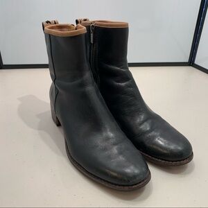 Timberland Flora Black Leather Stacked Heel Floral Laser Cutout Bootie Sz 6.5